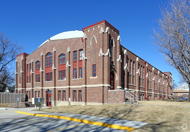 Primary Photo - 3 Point Lofts (KOCV)