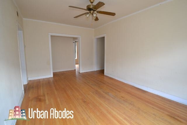 Building Photo - 822 W Waveland Ave