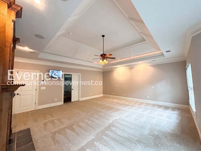 Building Photo - 4002 Moheb St SW