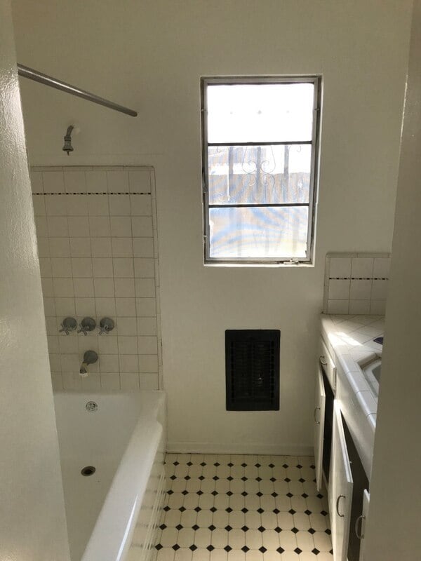 Bathroom - 7857 Crenshaw Blvd