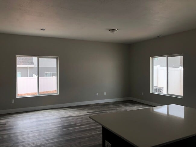 Building Photo - New 2 Bedroom 2.5 Bathroom Townhome