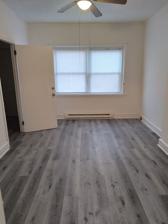 Building Photo - 3528 N 6th St