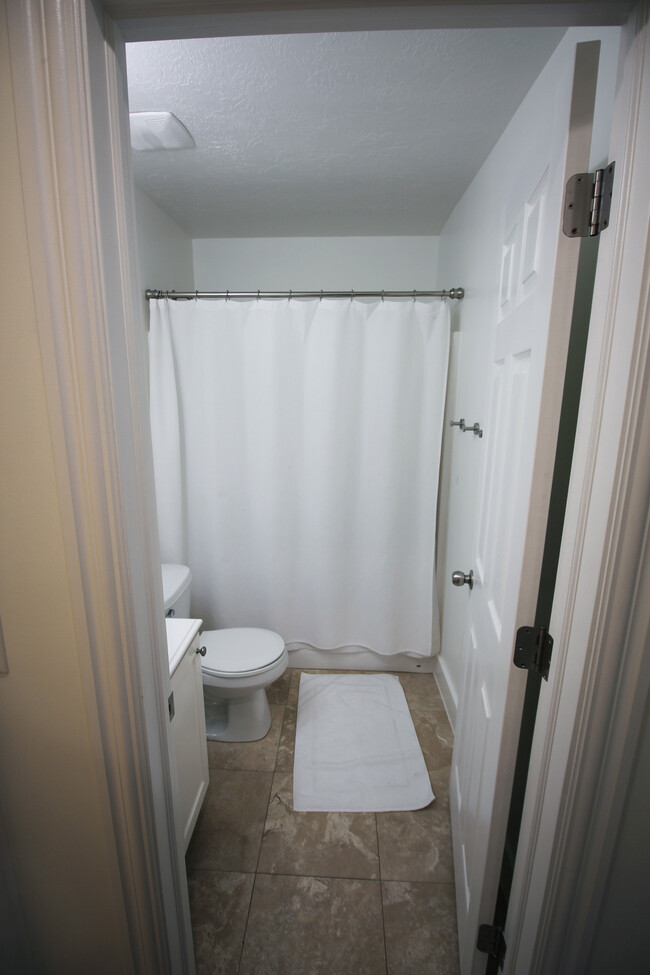 Second Bath - 625 E 200 S