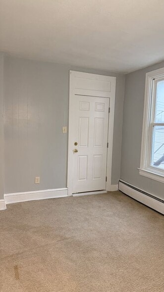 Building Photo - 841 E Philadelphia St