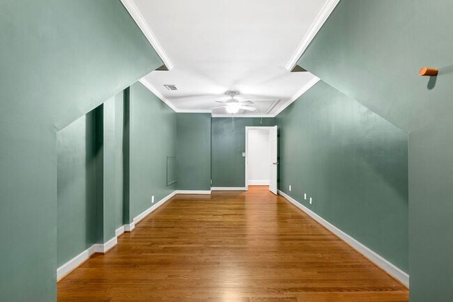 Building Photo - 459 Ivy Park Ln NE