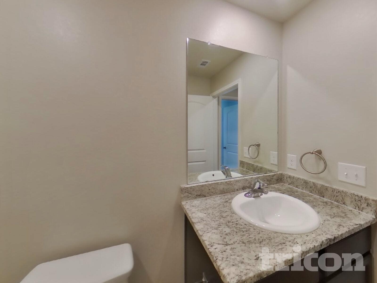 Building Photo - 11750 Davalos Ln