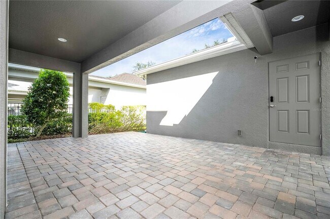 Building Photo - 15205 Shonan Gold Dr