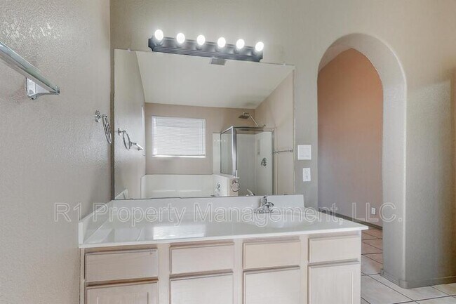 Building Photo - 745 Valley Meadows Dr