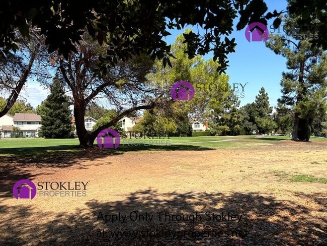 Building Photo - 1538 Siskiyou Dr