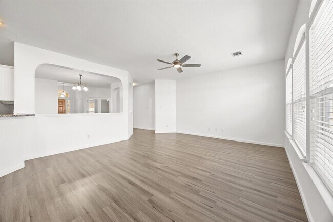 Building Photo - 1306 Lou Gehrig Ln