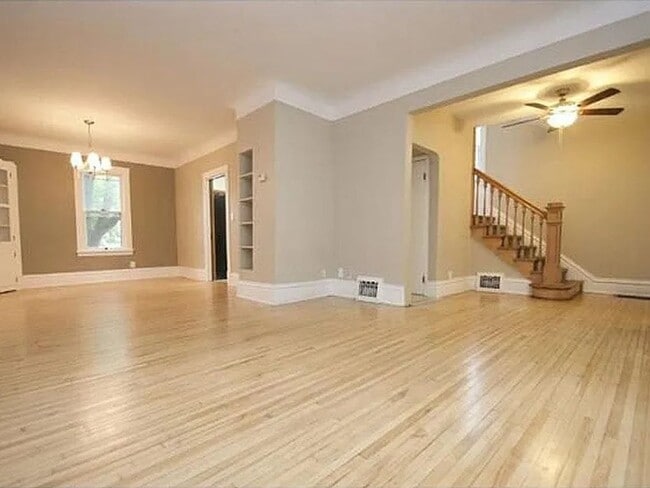 Primary Photo - Gorgeous 5 Bedroom Home in Coveted SE Neig...