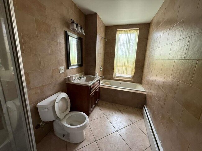 Building Photo - 23 Vroom St