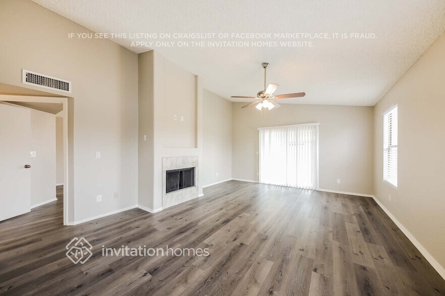 Building Photo - 8702 W Indianola Ave