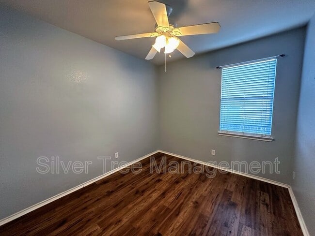 Building Photo - 420 Donagon Ct