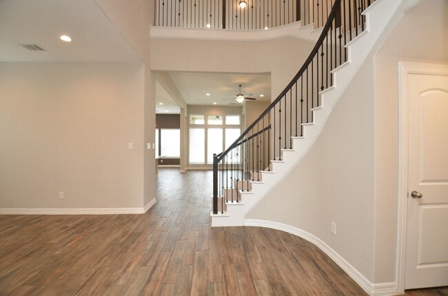 Building Photo - 24023 Tirso River Ct