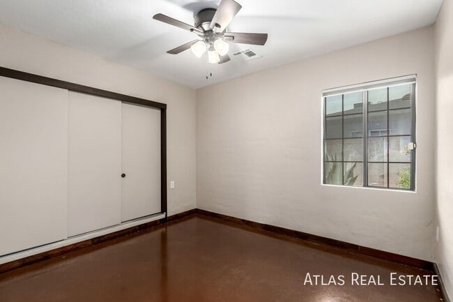 Building Photo - 224 W Montecito Ave
