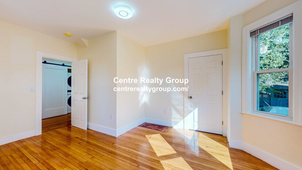 Building Photo - 51 Donnybrook Rd