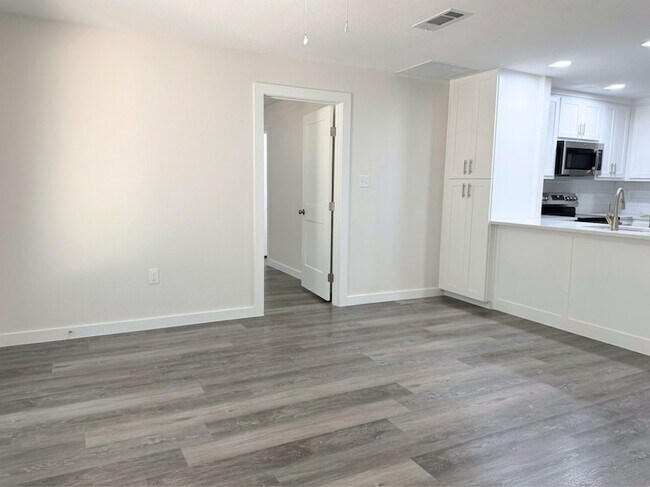 Building Photo - 3607 Sioux Trail