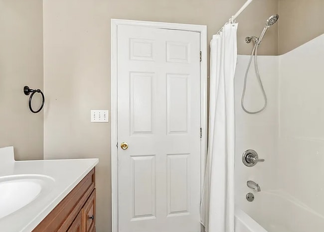 Building Photo - Great Location 2 Bed 1 Bath Home for Rent