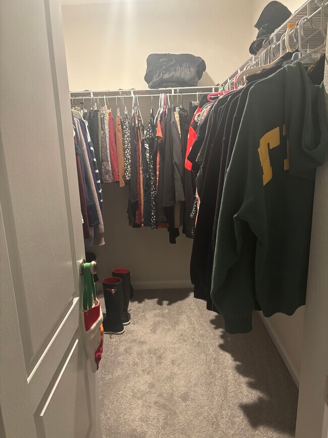 Building Photo - 3113 Burlington St