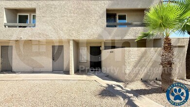 Building Photo - 2634 N 43rd Ave