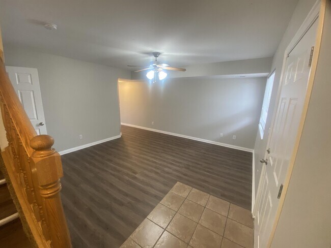 Building Photo - 2355 N 275 E
