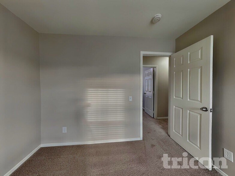 Building Photo - 12435 Shelly Pines Dr