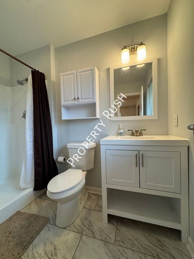 Building Photo - 2307 Arroyo Dr