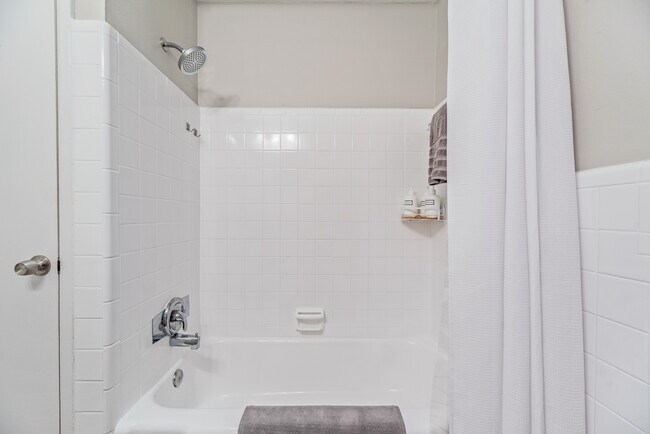 Building Photo - 11354 123rd Terrace N