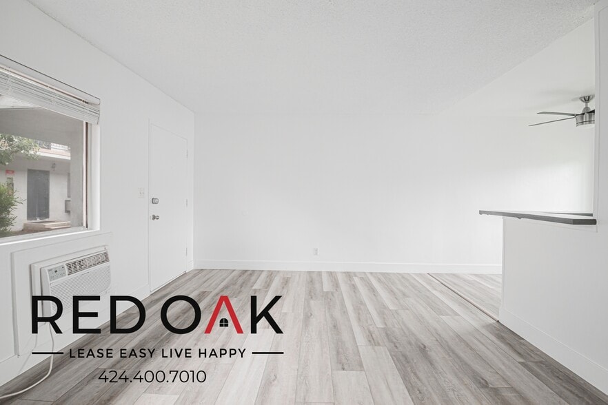 Building Photo - 630 N Cerritos Ave