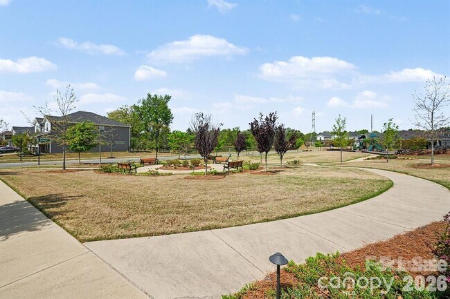 Building Photo - 11913 Silverheel Ln