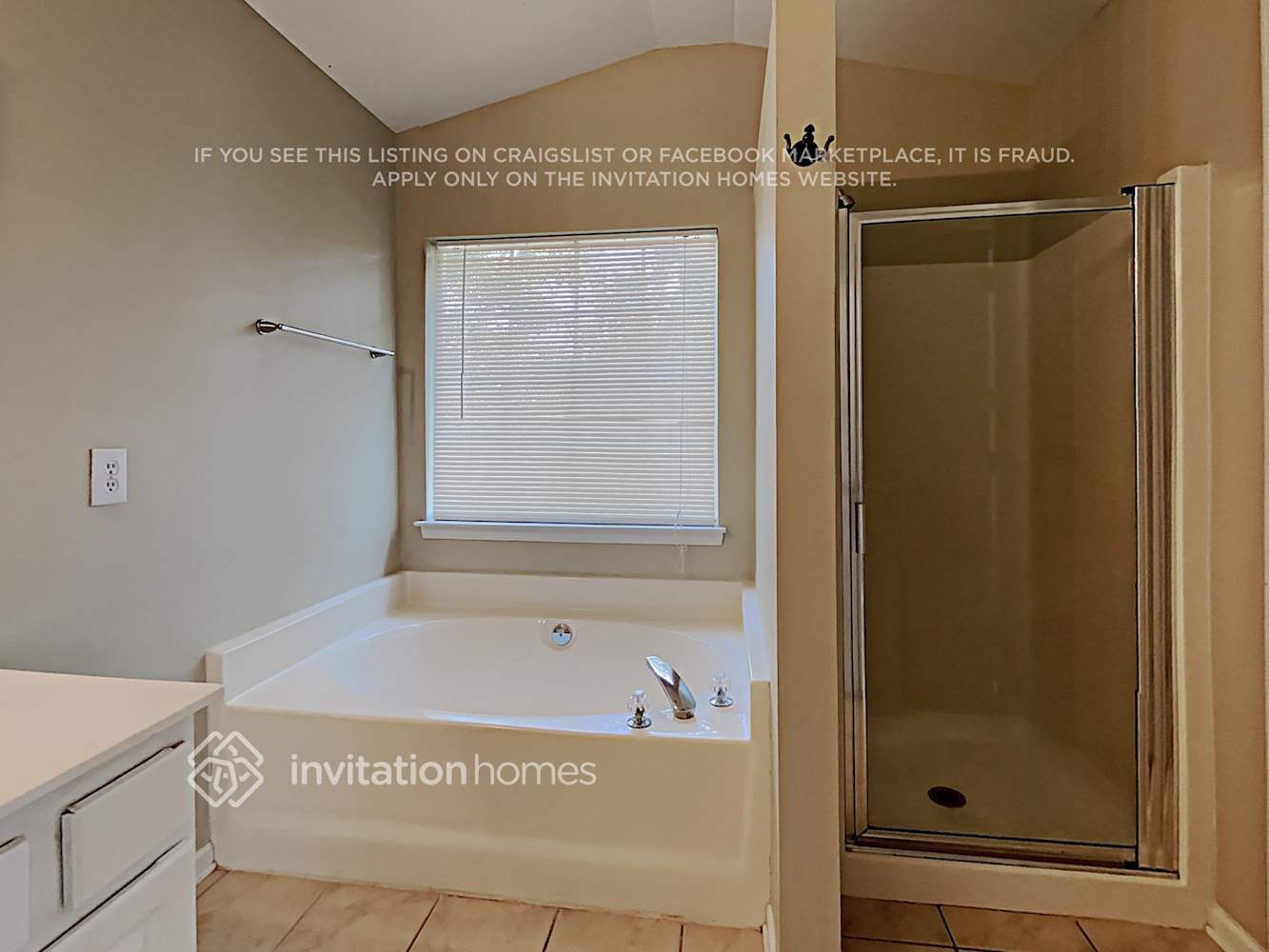 Building Photo - 105 N Audubon Ave