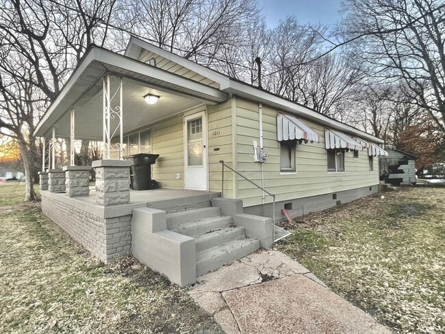 Building Photo - 2 Bed 1 Bath House in Paducah
