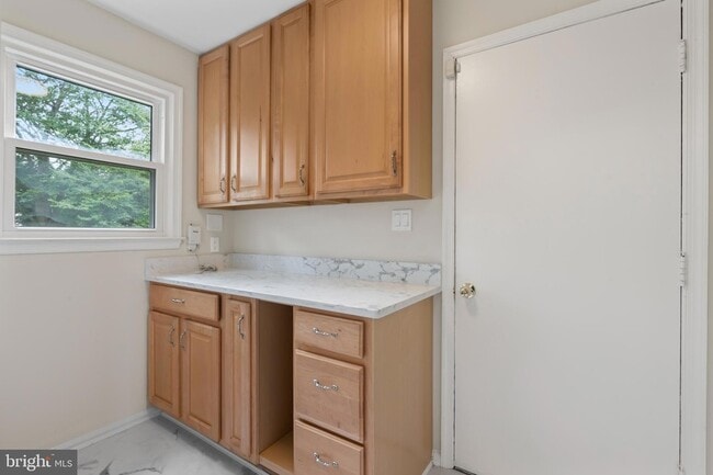 Building Photo - 17004 Cashell Rd