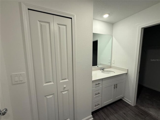 Building Photo - 8485 SW 41st Cir