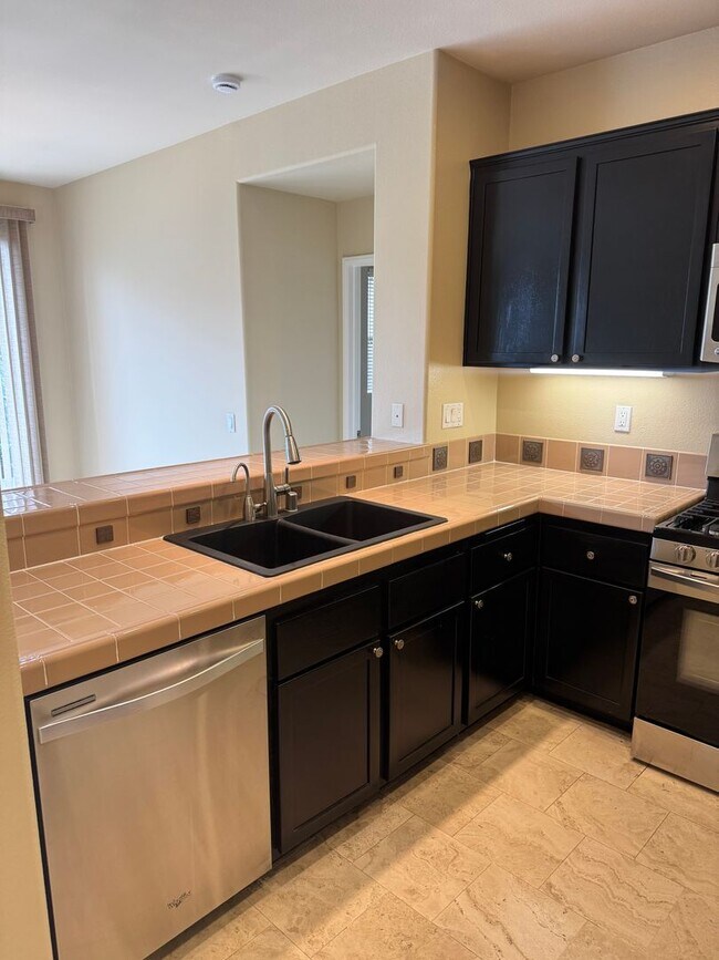 Building Photo - Beautiful 2 Bedroom/2 Bathroom + Bonus Room in Gated Community