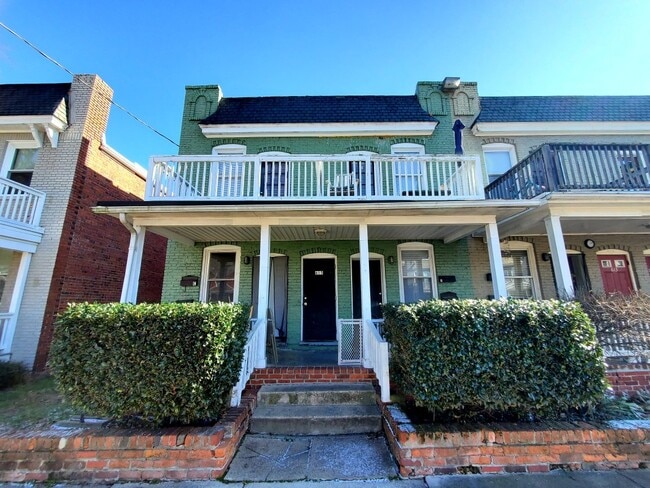Building Photo - 615 N 32nd St