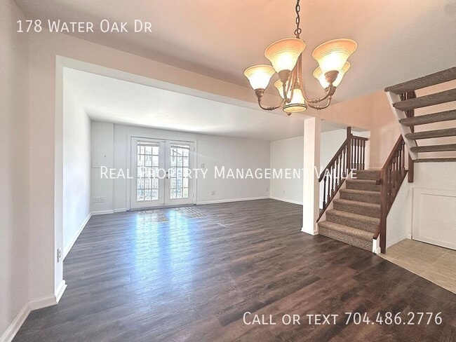 Building Photo - 178 Water Oak Dr