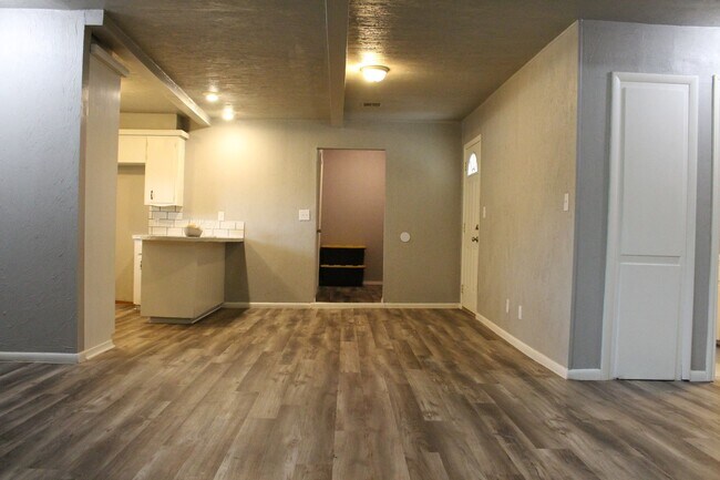 Building Photo - Steller 3 bed 3 bath home for rent!!!