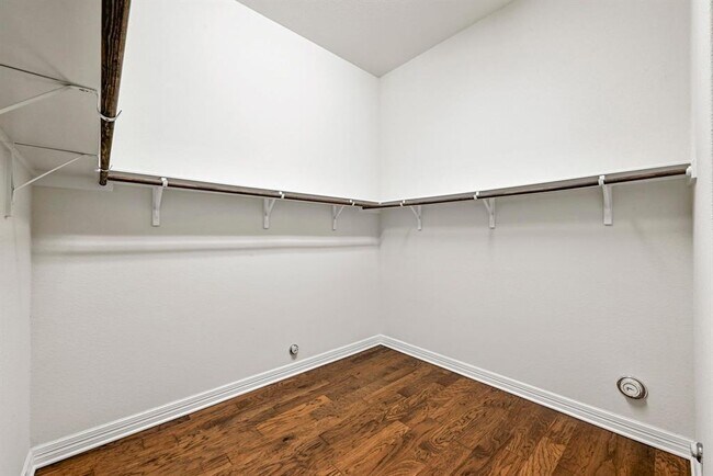 Building Photo - 308 Montalcino Blvd