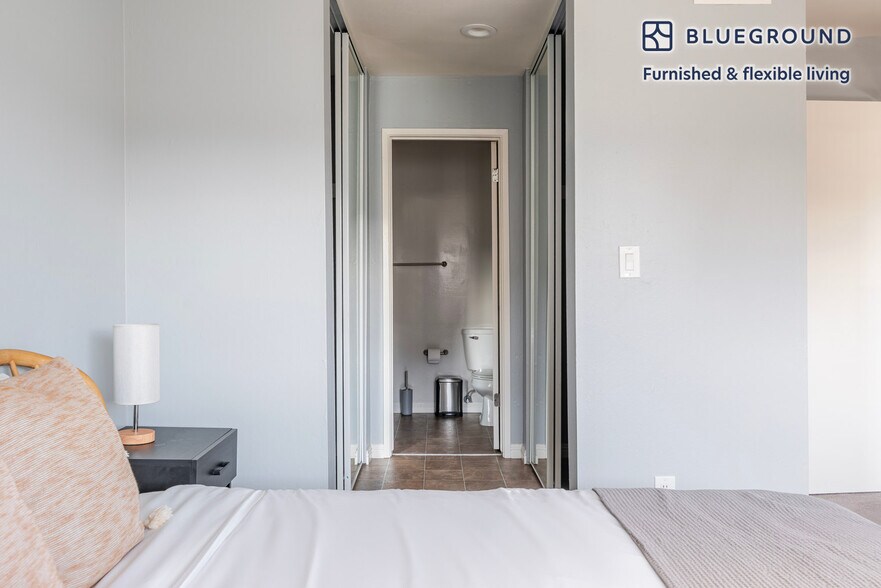 Building Photo - 235 Arlington Rd