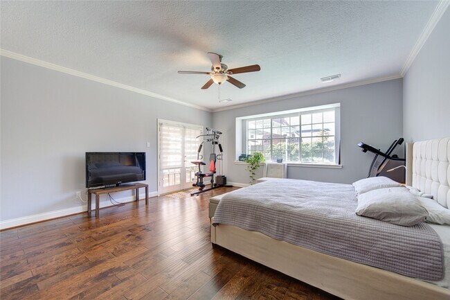 Building Photo - 3622 Springhill Ln