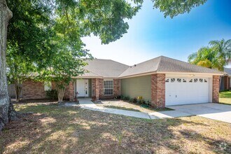 Building Photo - Great Rental in The Valley!