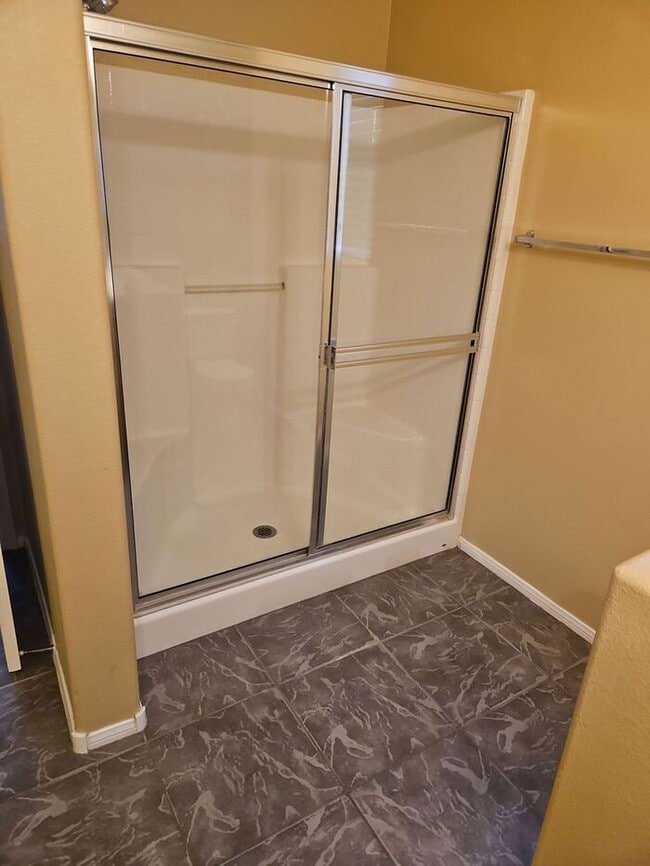 Building Photo - Beautiful 2 bedroom 2.5 bath !