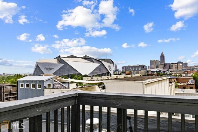 roof deck - great view - 204 Walker St SW