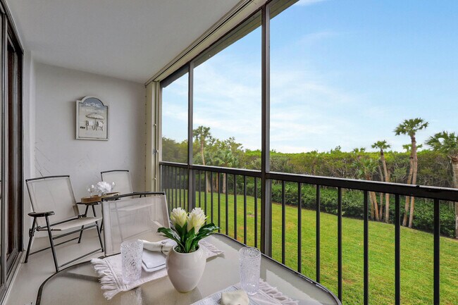 Building Photo - 5059 N Hwy A1A