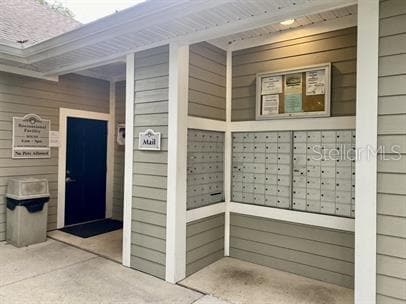 Building Photo - 10000 SW 52nd Ave