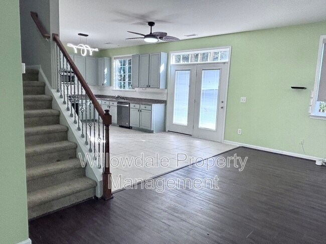 Building Photo - 624 Piper Stream Cir