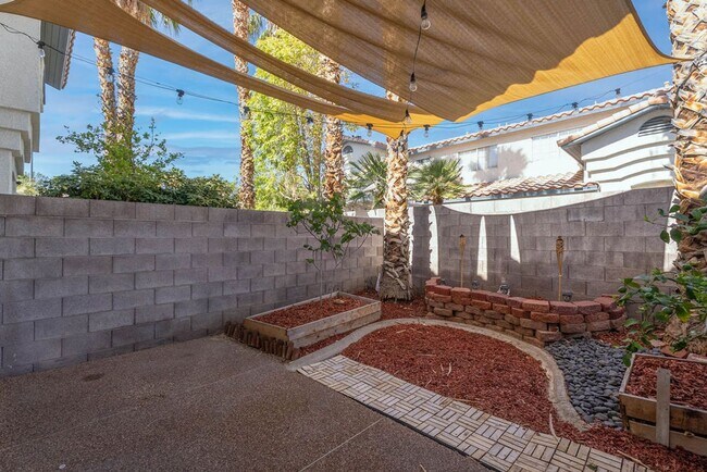 Building Photo - 8217 Diamond Star Ct