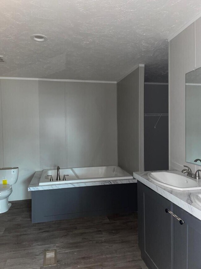 Building Photo - 307 Marcus Ln